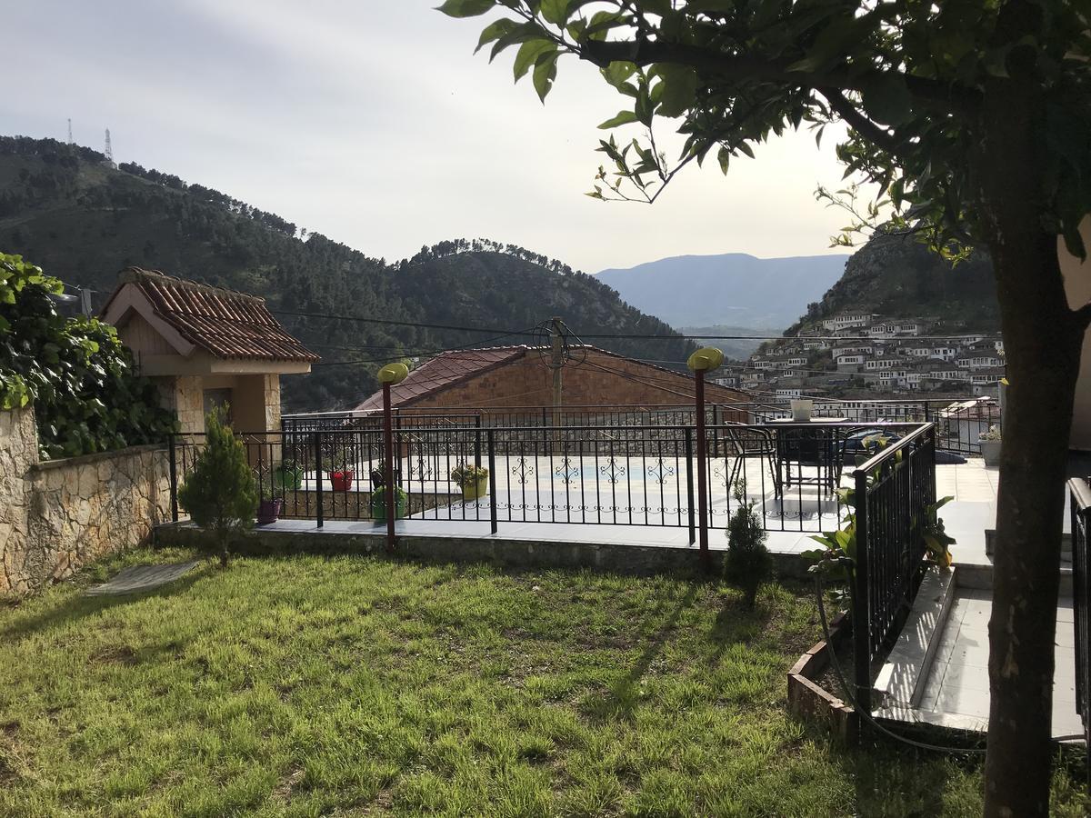 Guesthouse Bellavista Berat Exterior foto