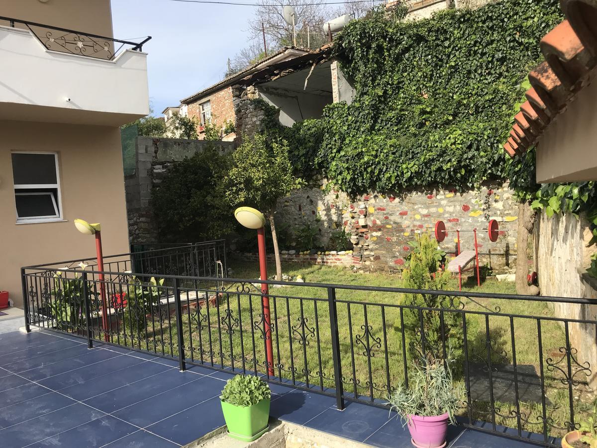 Guesthouse Bellavista Berat Exterior foto