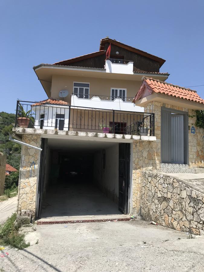 Guesthouse Bellavista Berat Exterior foto