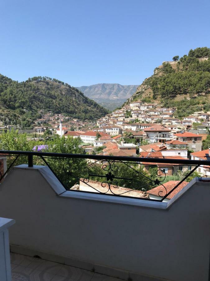 Guesthouse Bellavista Berat Exterior foto